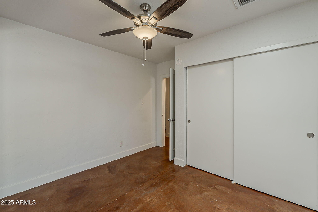 331 W Edgemont Avenue - Photo 35