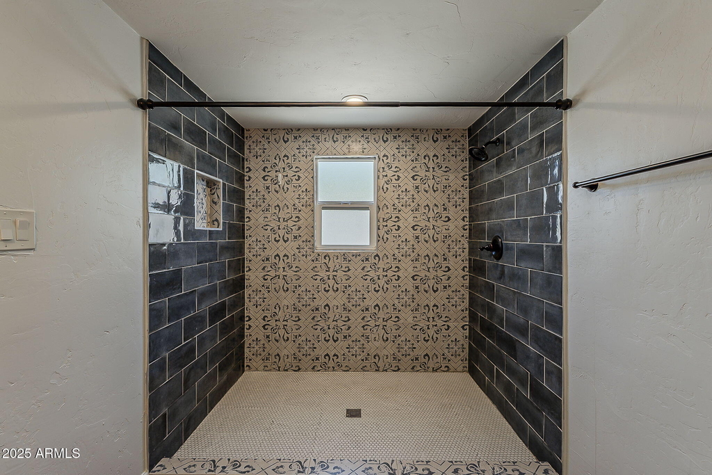 331 W Edgemont Avenue - Photo 38