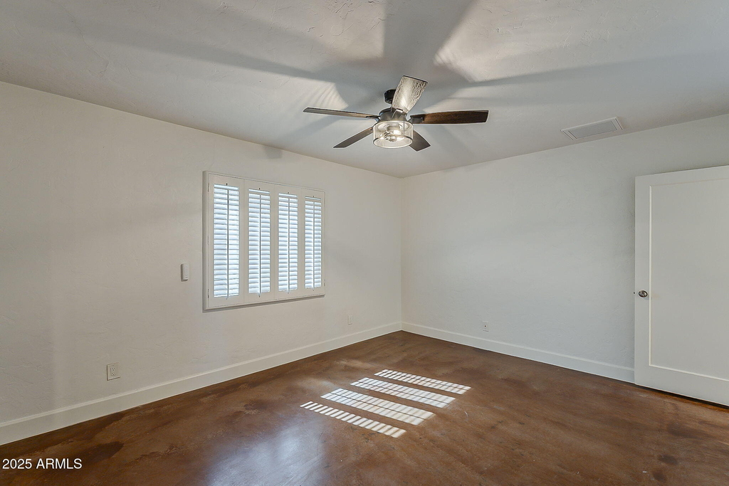 331 W Edgemont Avenue - Photo 28