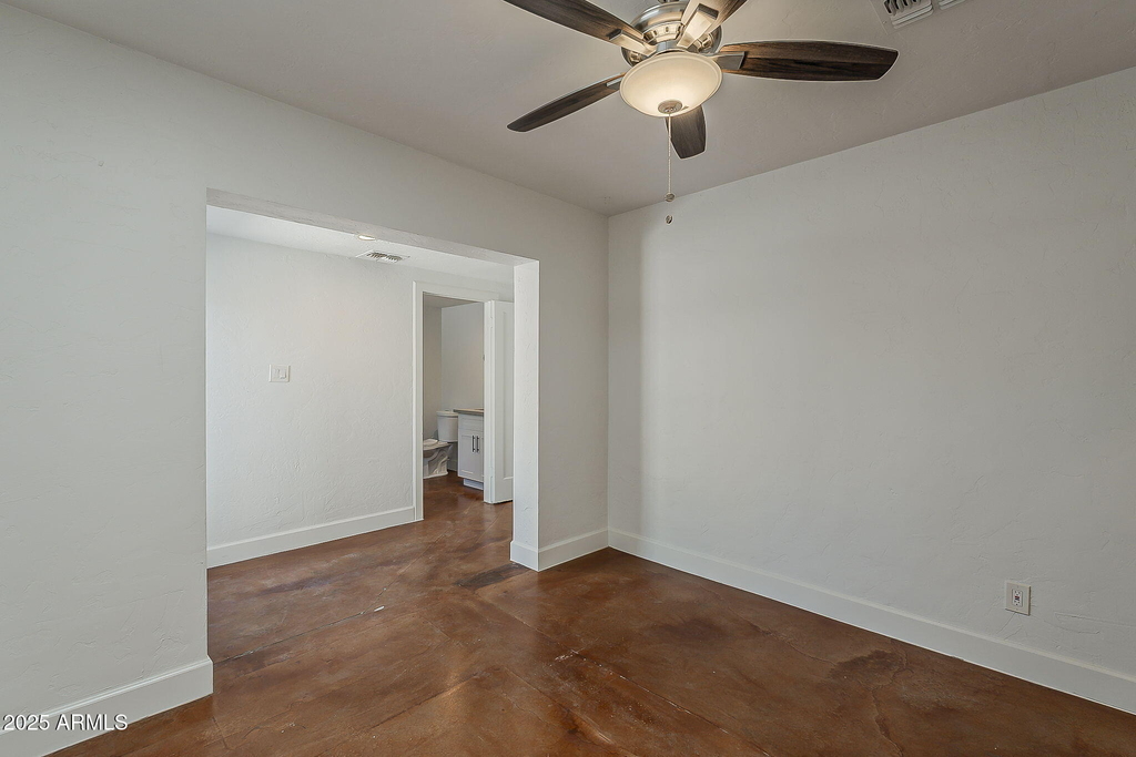 331 W Edgemont Avenue - Photo 34