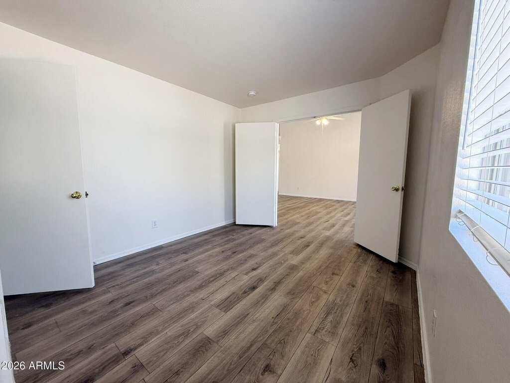 14330 N 129th Avenue - Photo 8