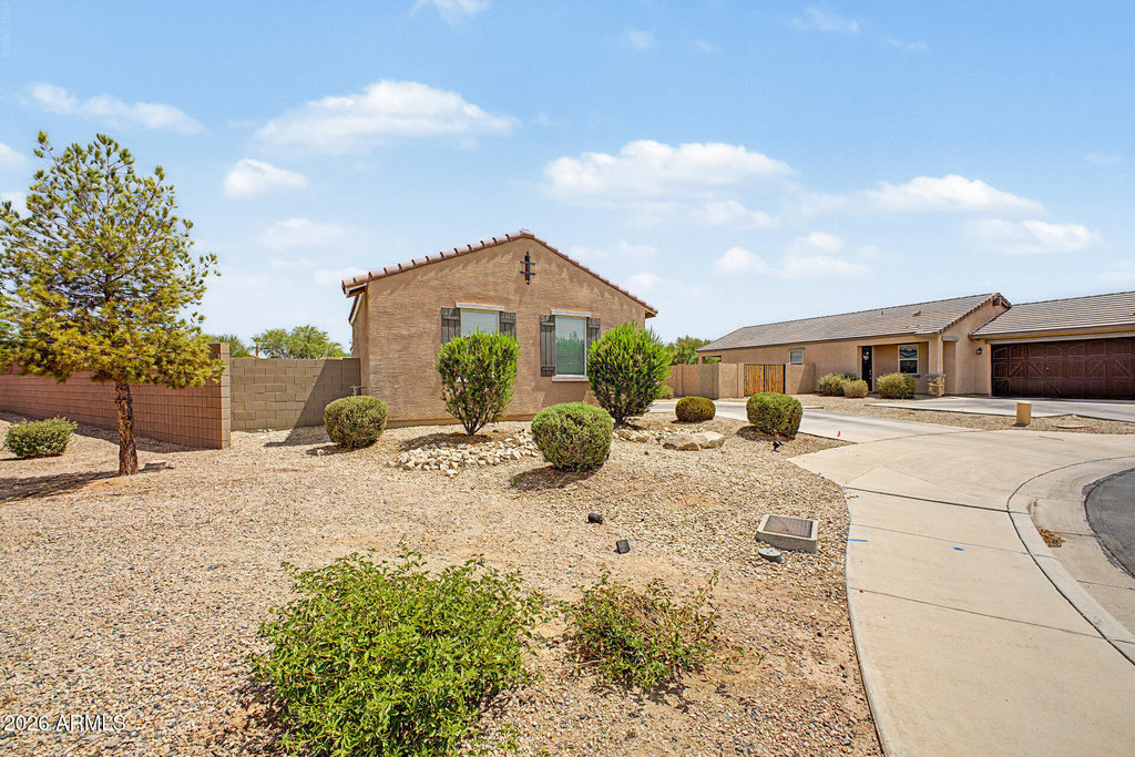 2564 E Alvaro Trail - Photo 1