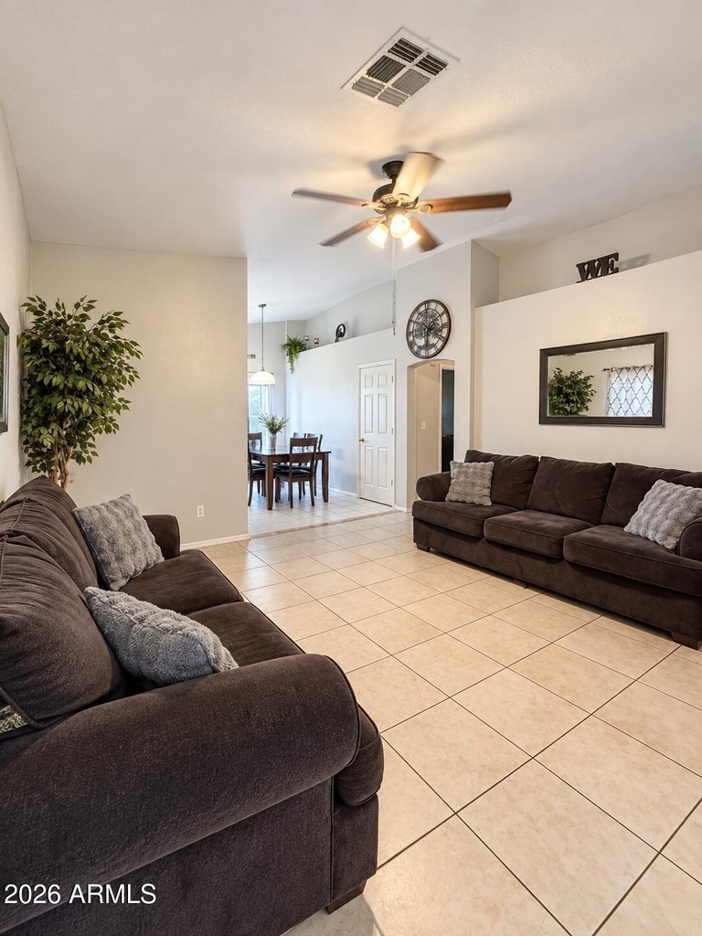 8634 W Mariposa Drive - Photo 2