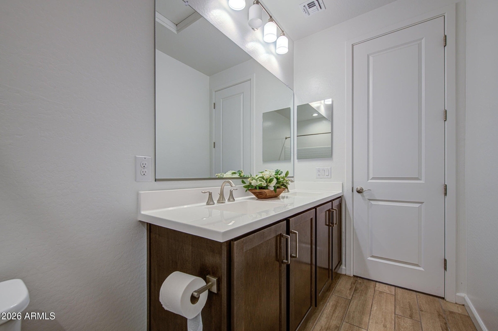 11341 E Ulysses Avenue - Photo 48