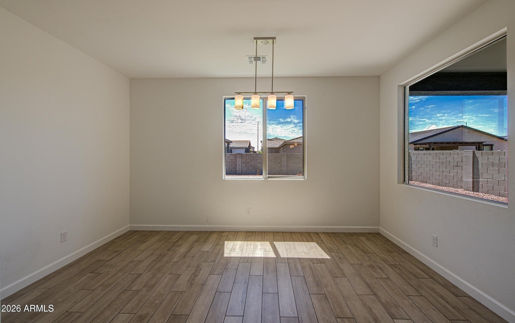 11341 E Ulysses Avenue - Photo 13