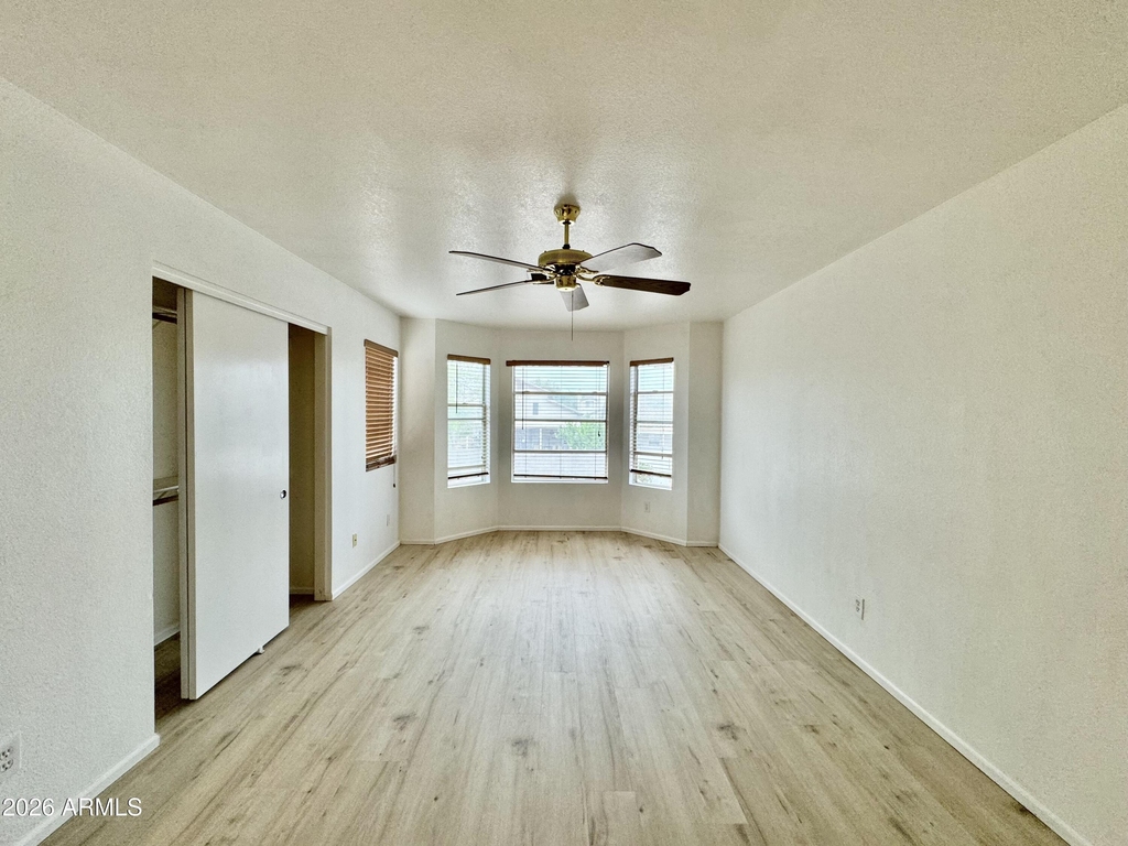 3040 E Wahalla Lane - Photo 20