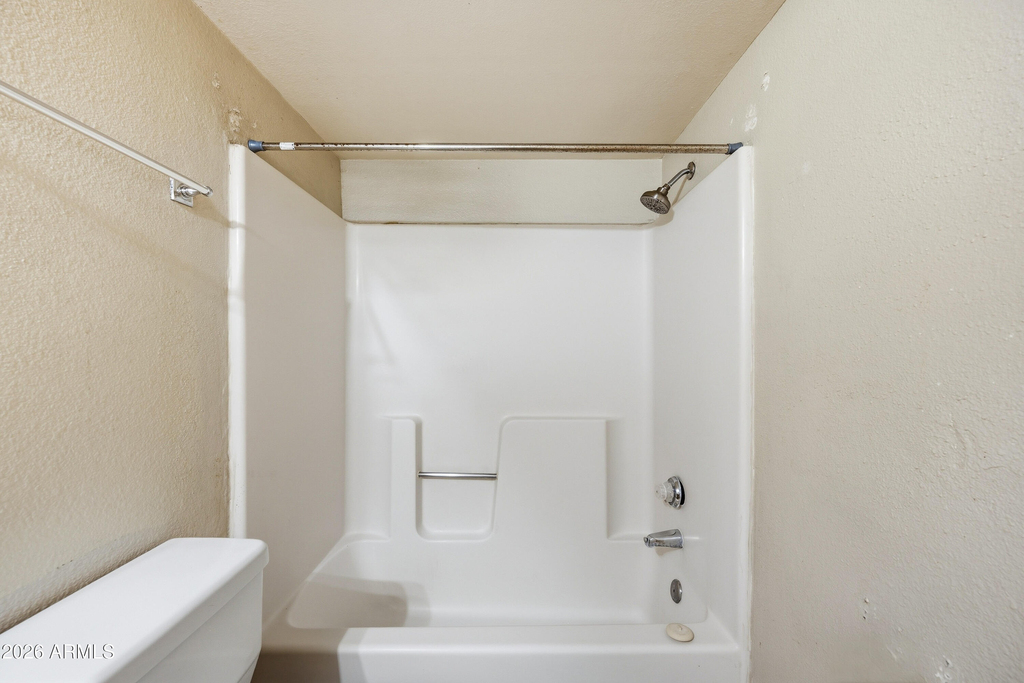 4410 N Longview Avenue - Photo 9