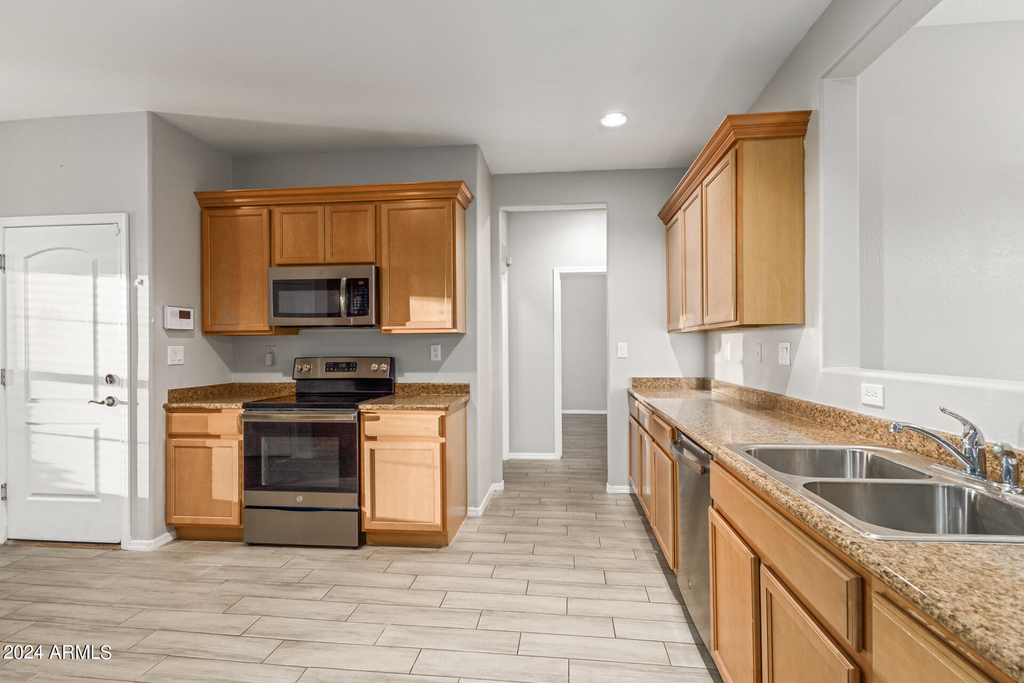 25617 N 107th Glen - Photo 5