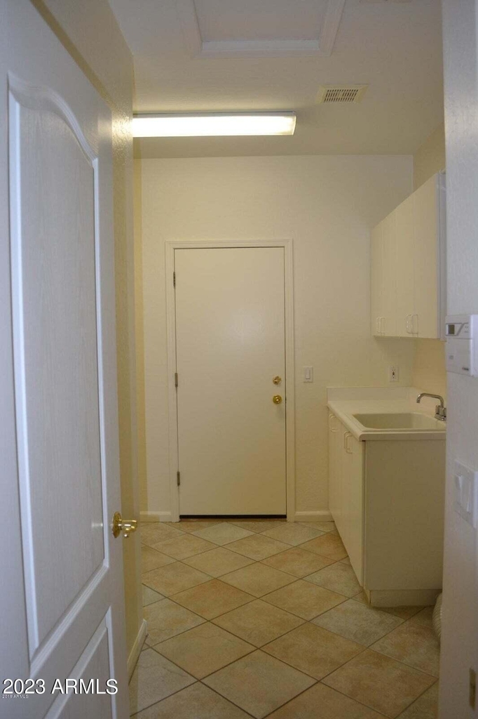 16432 S 16th Avenue - Photo 10