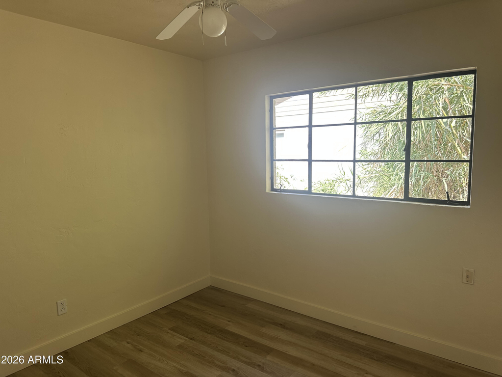 1324 E Hall Street - Photo 7