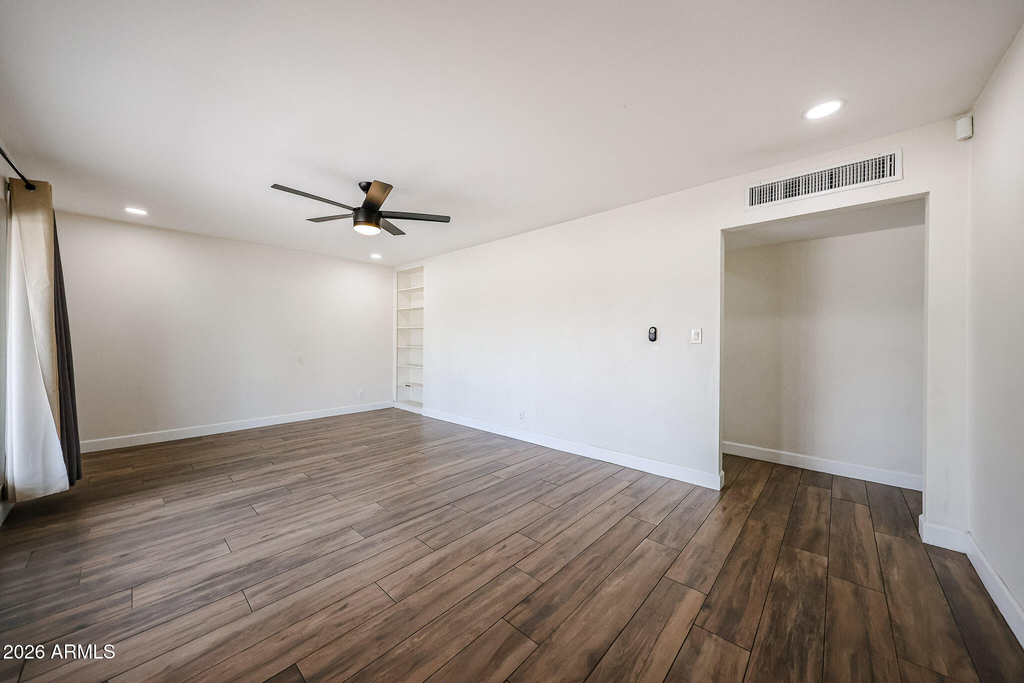 3813 W Meadowbrook Avenue - Photo 4