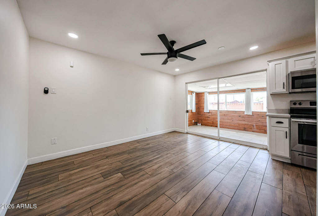 3813 W Meadowbrook Avenue - Photo 5