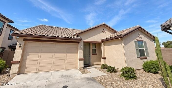 16366 W Moreland Street - Photo 0