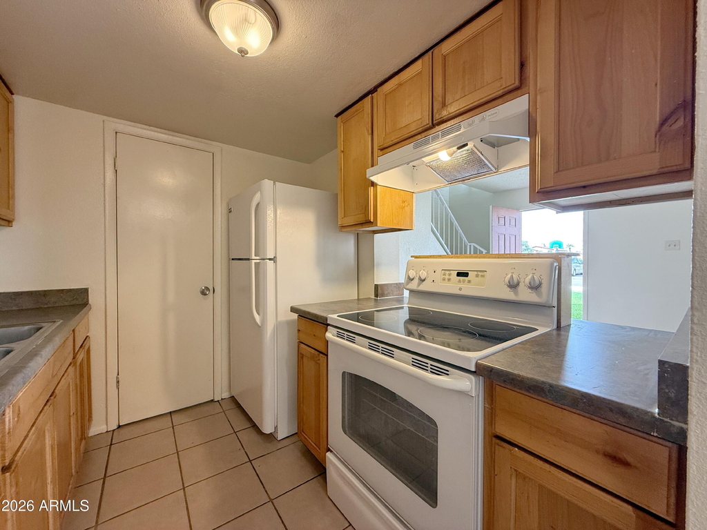 5039 N 39th Lane - Photo 6