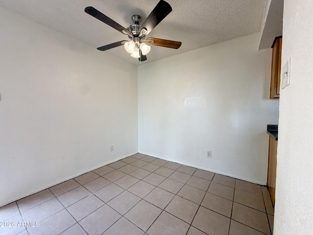 5039 N 39th Lane - Photo 5