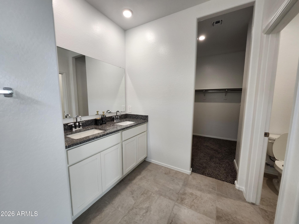 701 N 13th Place - Photo 24