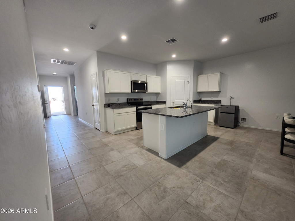 701 N 13th Place - Photo 8