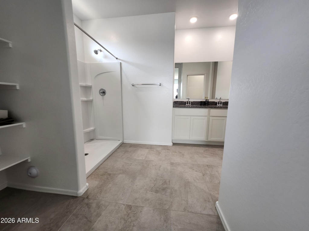 701 N 13th Place - Photo 22