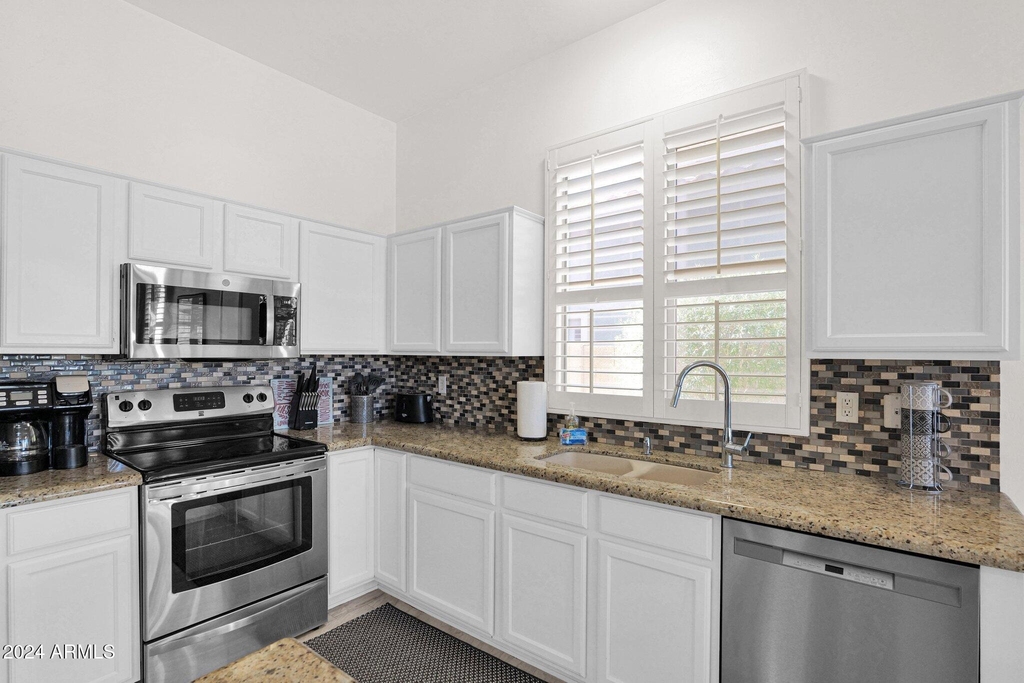 10304 E Penstamin Drive - Photo 1