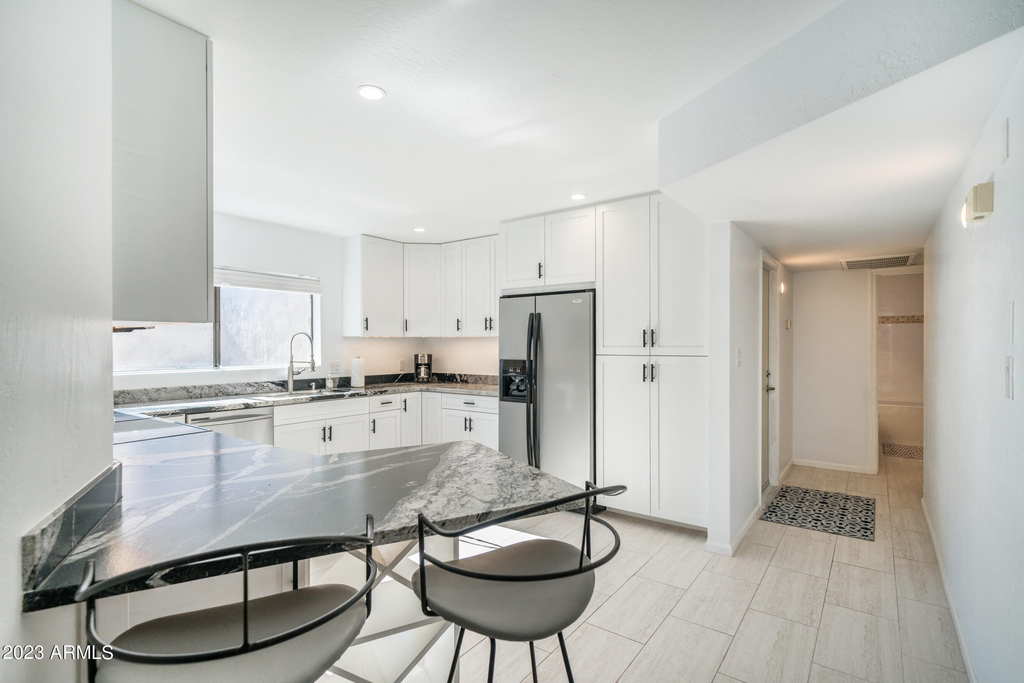 6349 N 78th Street - Photo 4