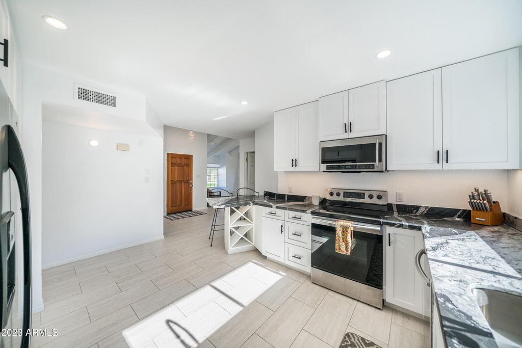 6349 N 78th Street - Photo 3
