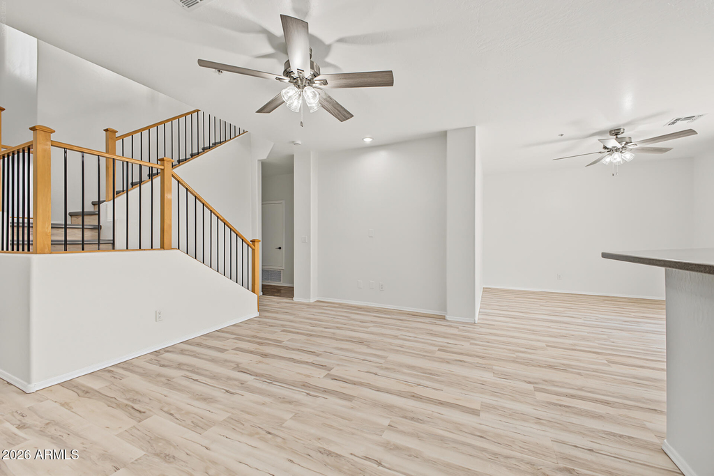 2241 E Pinchot Avenue - Photo 3