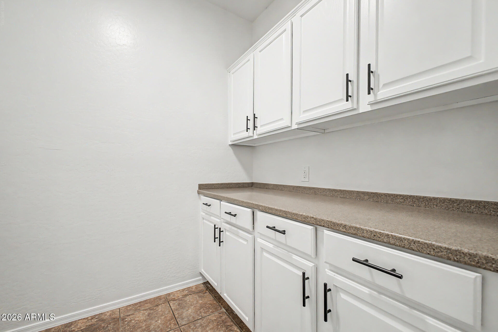 2241 E Pinchot Avenue - Photo 25