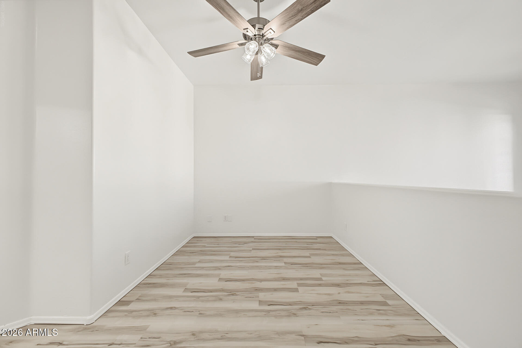2241 E Pinchot Avenue - Photo 12