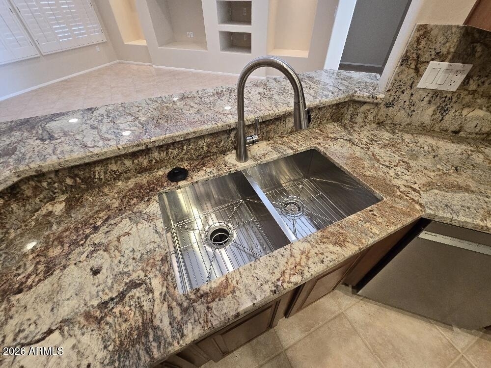 20480 N Canyon Whisper Drive - Photo 9