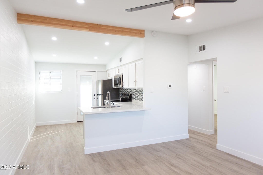 1605 E Montebello Avenue - Photo 1
