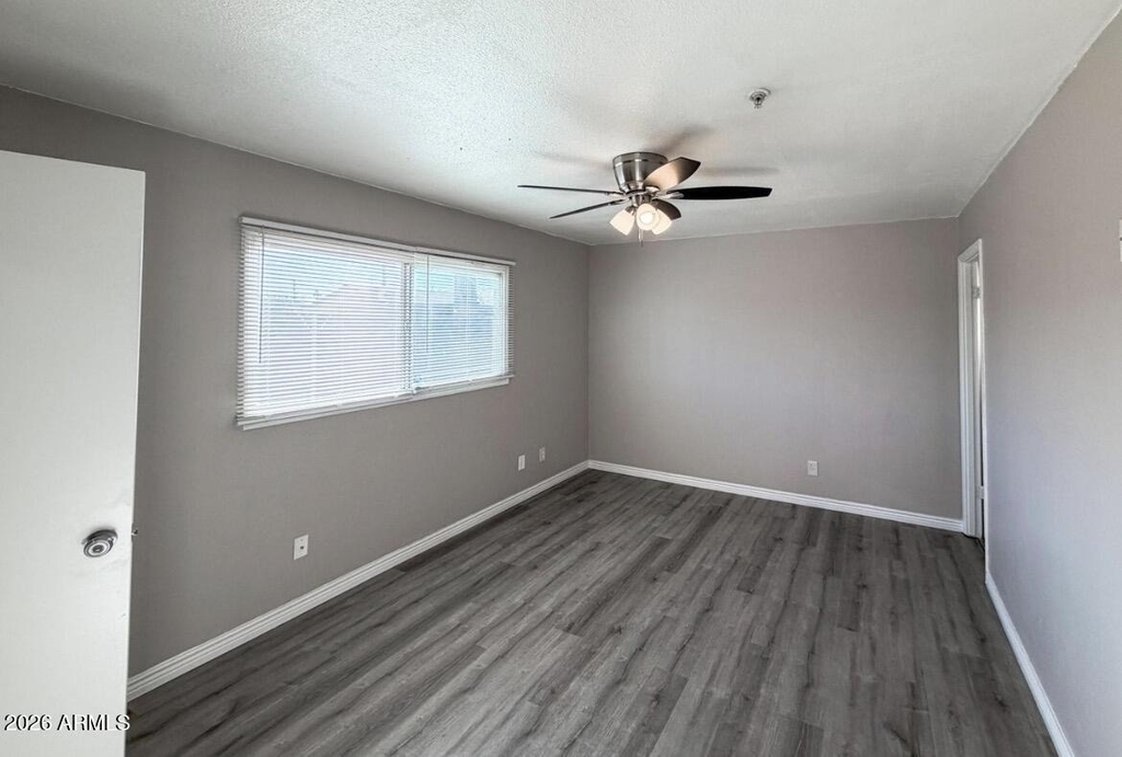 6301 W Earll Drive - Photo 2