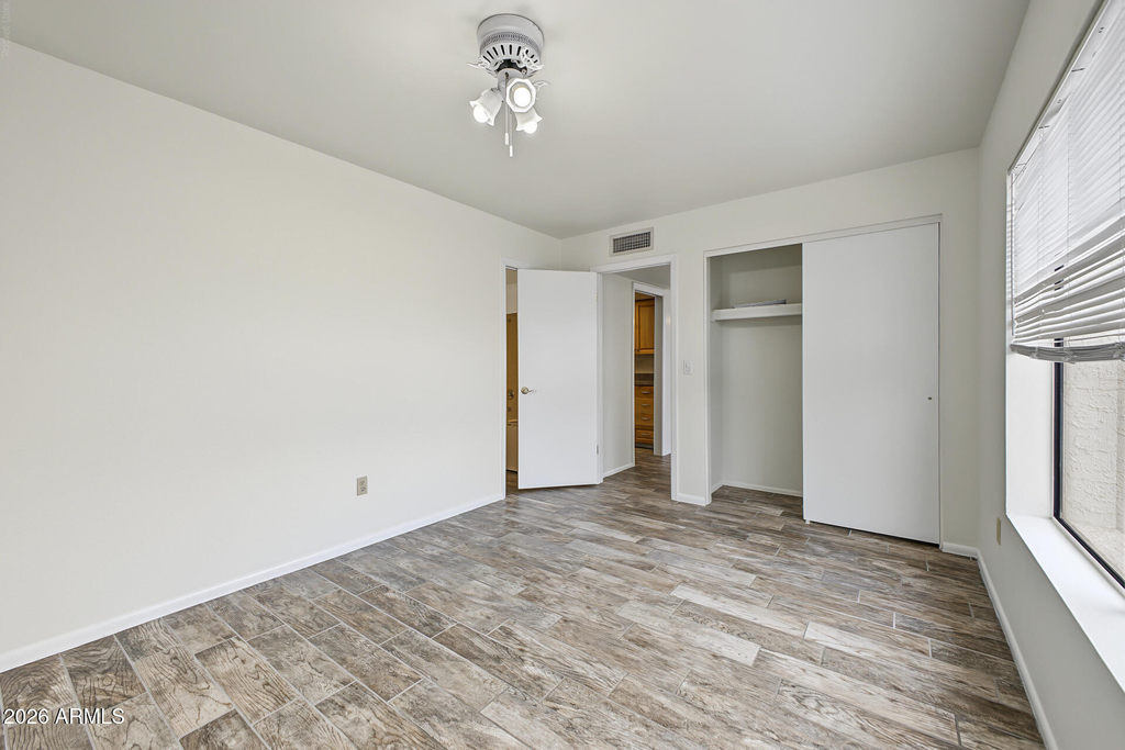 932 E Michigan Avenue - Photo 14