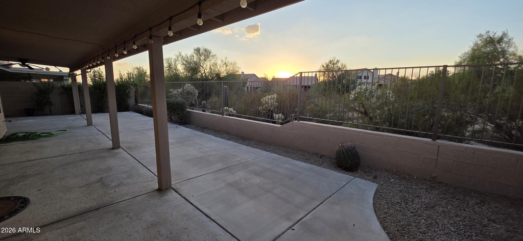 19116 N 91st Street - Photo 2