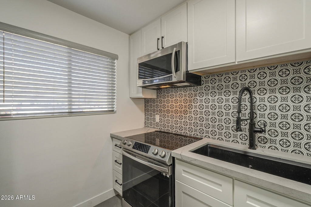 4701 N 68th Street - Photo 7