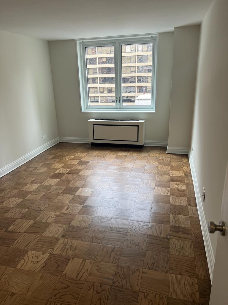 East 71st Street - Photo 5
