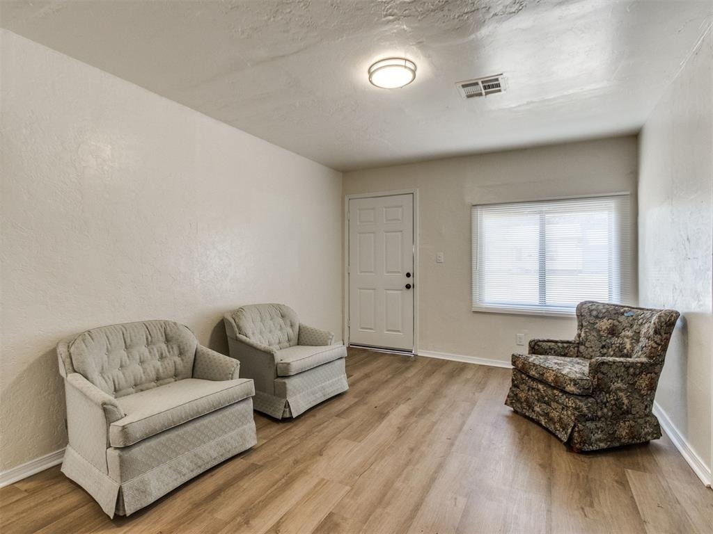 6114 Jacks Avenue - Photo 3