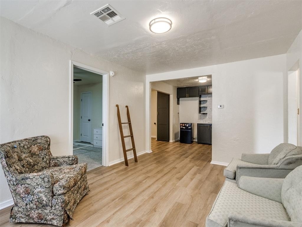 6114 Jacks Avenue - Photo 2