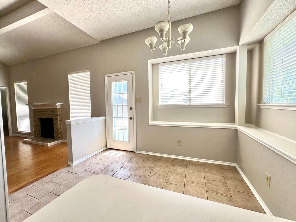 2735 Wentworth Drive - Photo 23