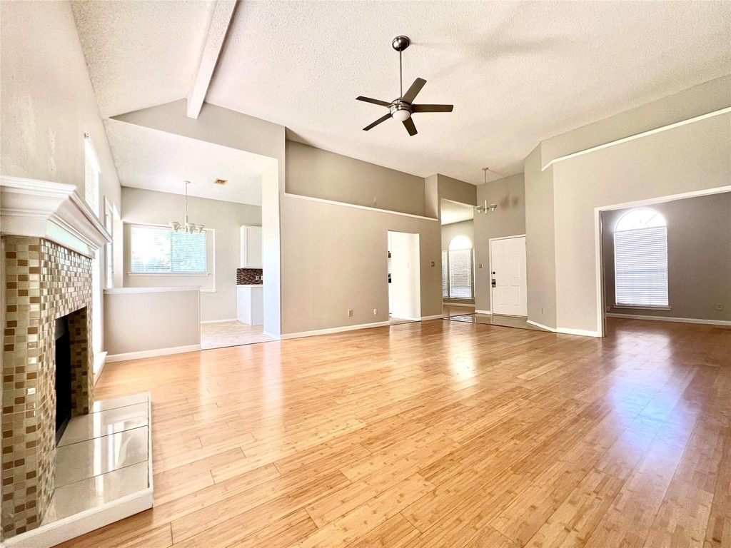 2735 Wentworth Drive - Photo 13