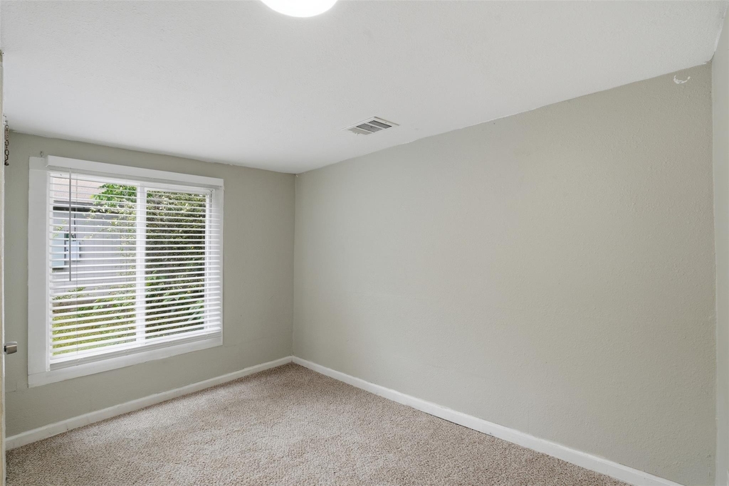 1214 Jones Street - Photo 9