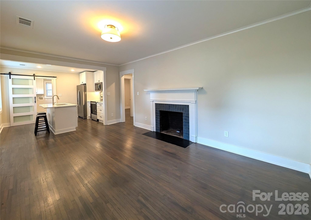 2445 Morton Street - Photo 8