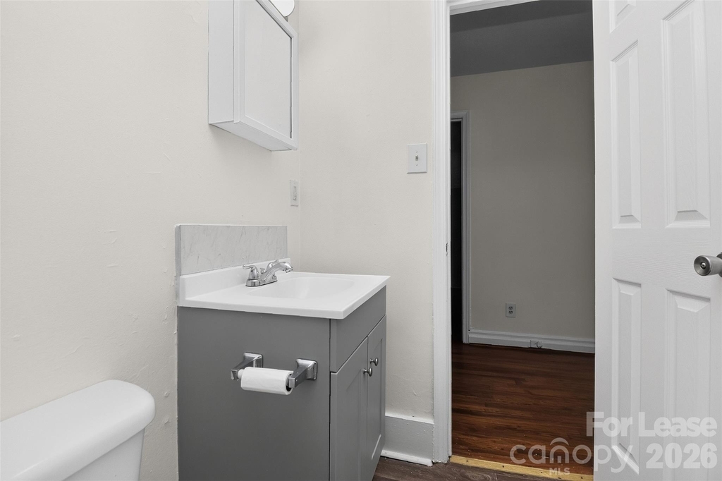 4030 Bearwood Avenue - Photo 5