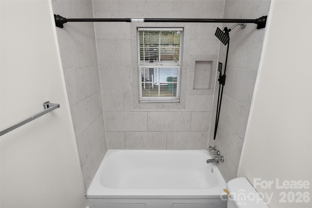 4030 Bearwood Avenue - Photo 6