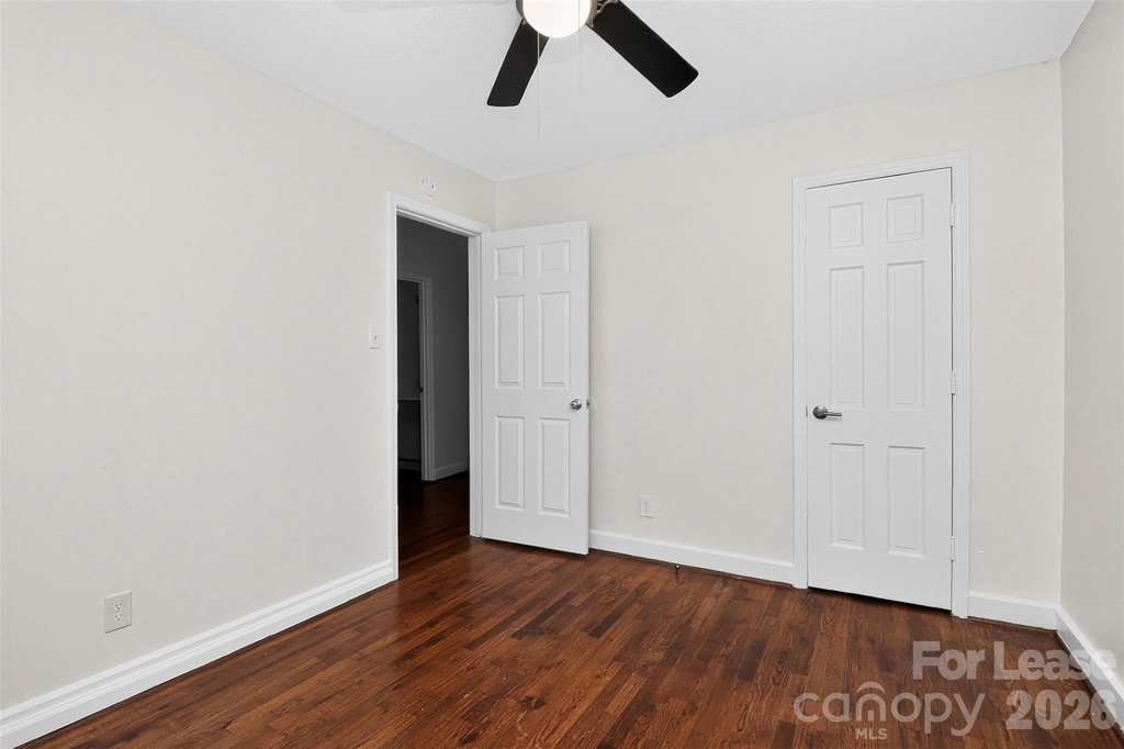 4030 Bearwood Avenue - Photo 8