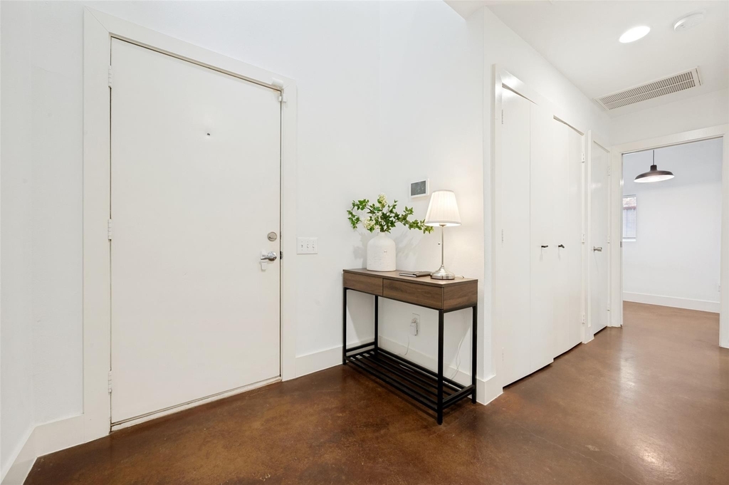 3828 San Jacinto - Photo 11