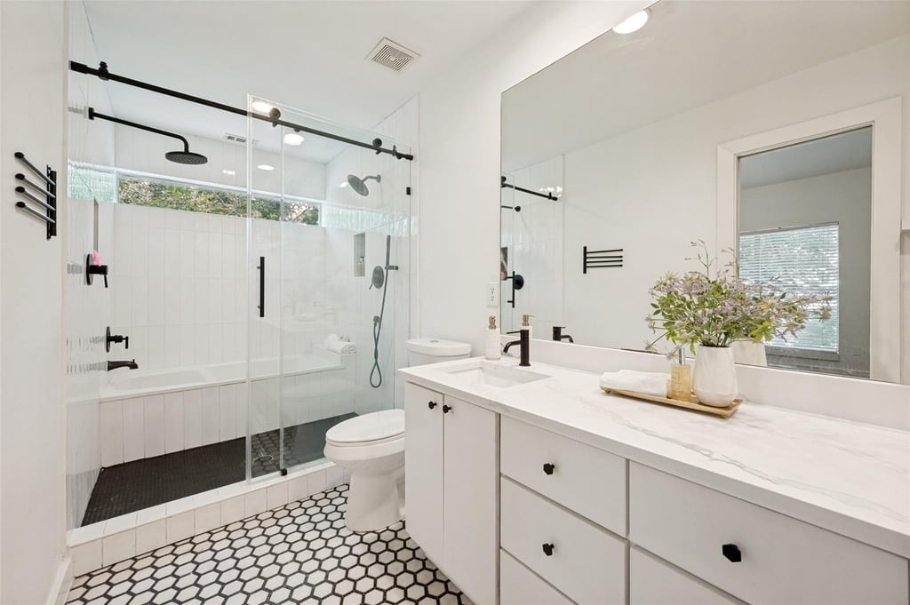 3828 San Jacinto - Photo 8