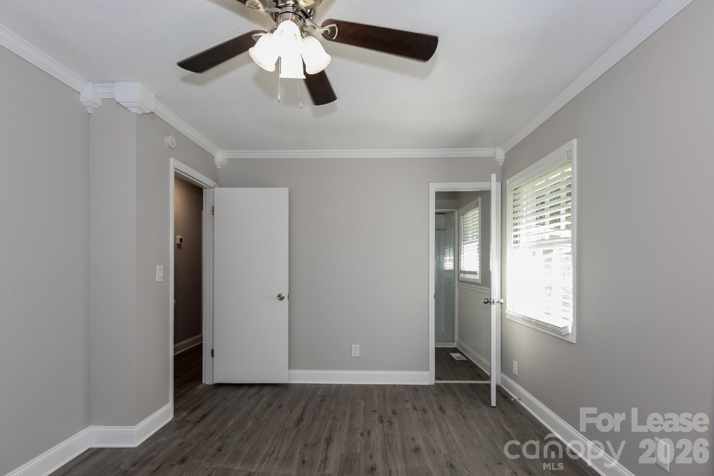 418 Meadow View Drive - Photo 8