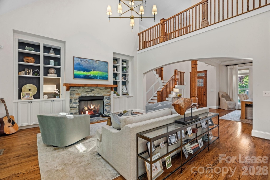 3813 Lakeside Drive - Photo 4
