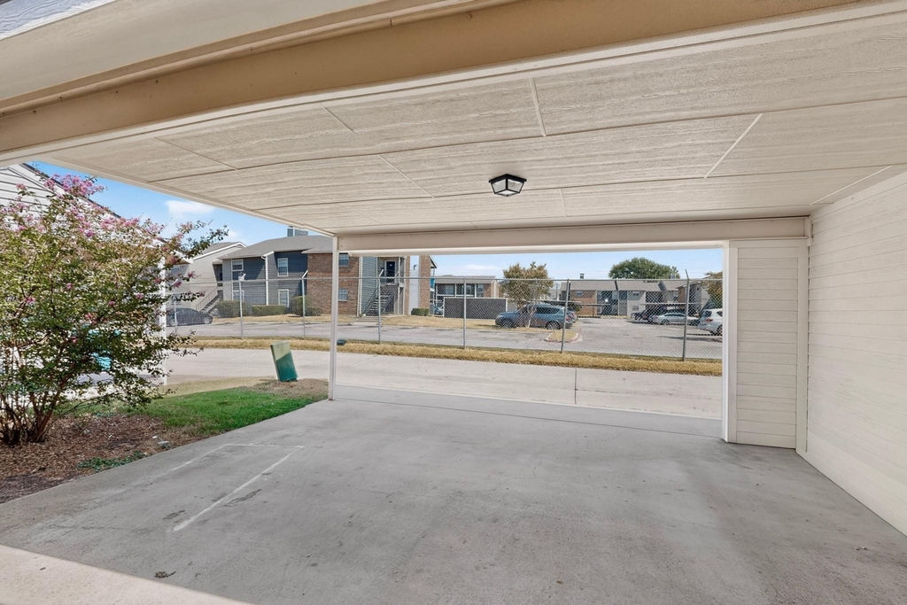 829 Summercreek Drive - Photo 31