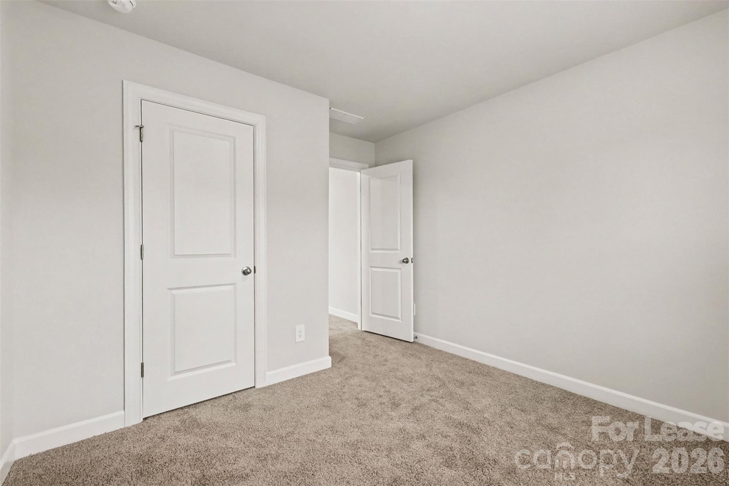 6126 Starview Terrace - Photo 10